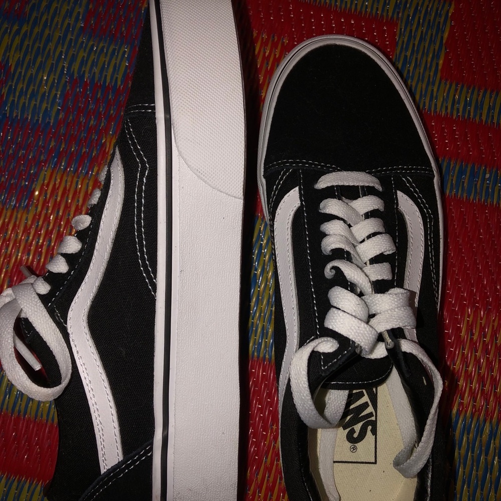 Vans Old Skool Platform Size M 6.5/W 8 NWT